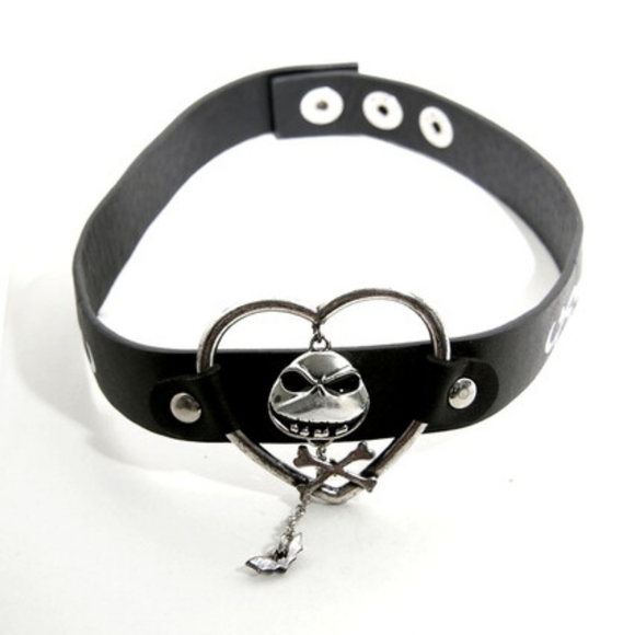 🎃 🆕 Nightmare Before Christmas • Bats and Bones Choker - Picture 4 of 4